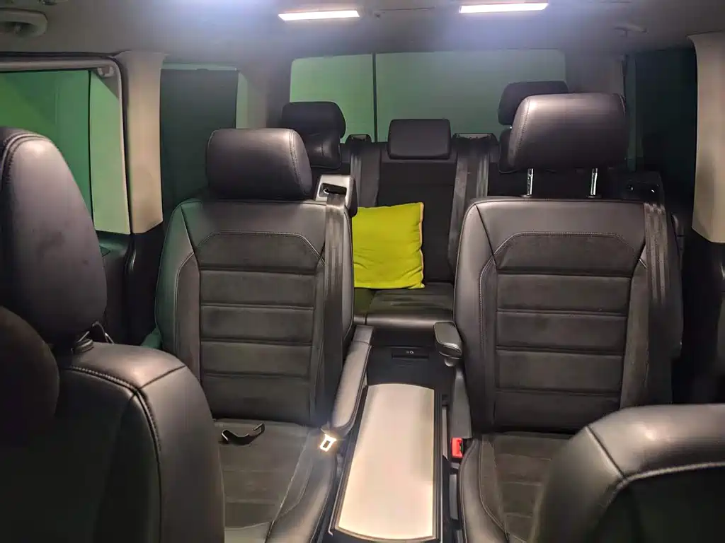 Volkswagen Multivan — миниатюра 6