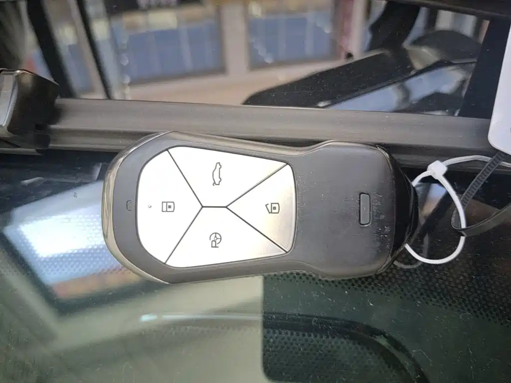 XPeng P5 — миниатюра 9