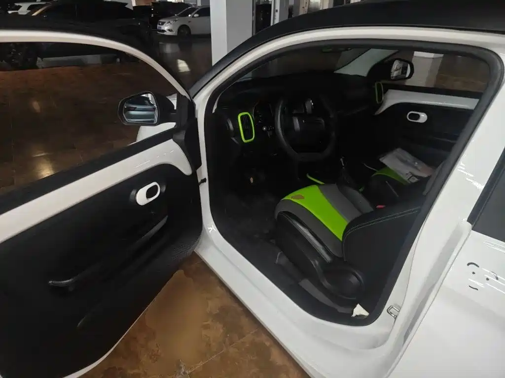Roewe Clever — миниатюра 17
