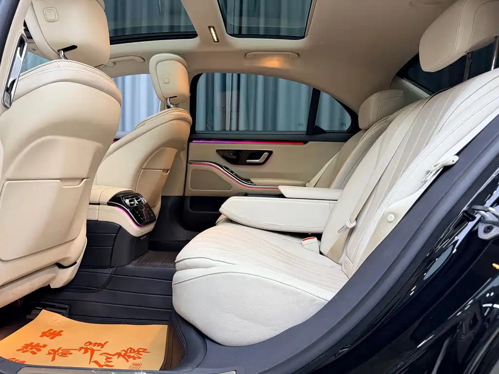 Mercedes-Benz S-Class — миниатюра 11