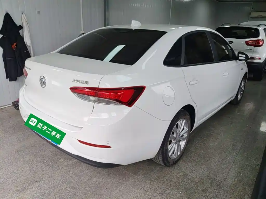 Buick Excelle — миниатюра 7