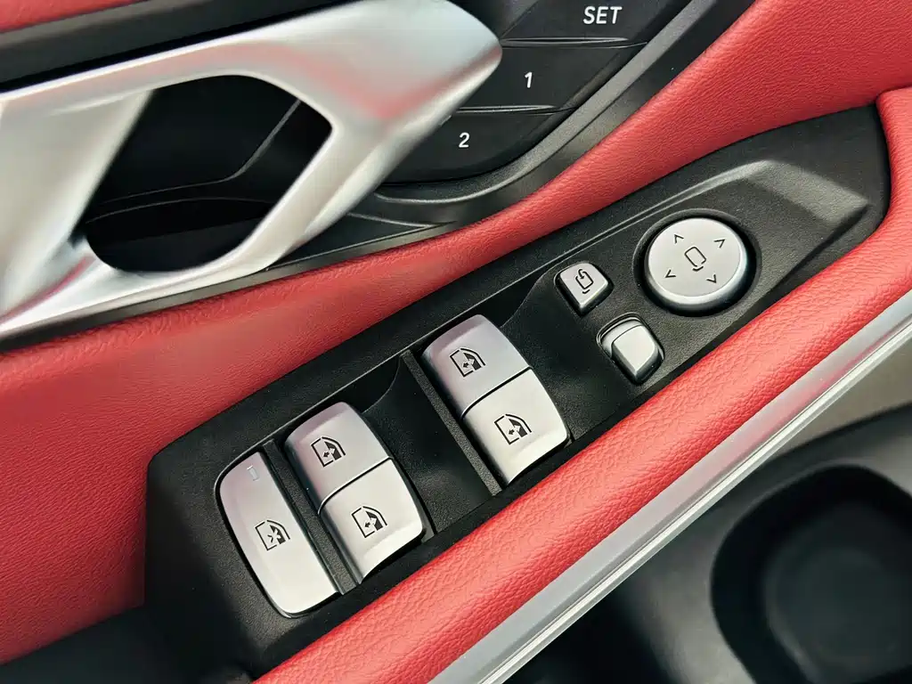 BMW 3 Series — миниатюра 13