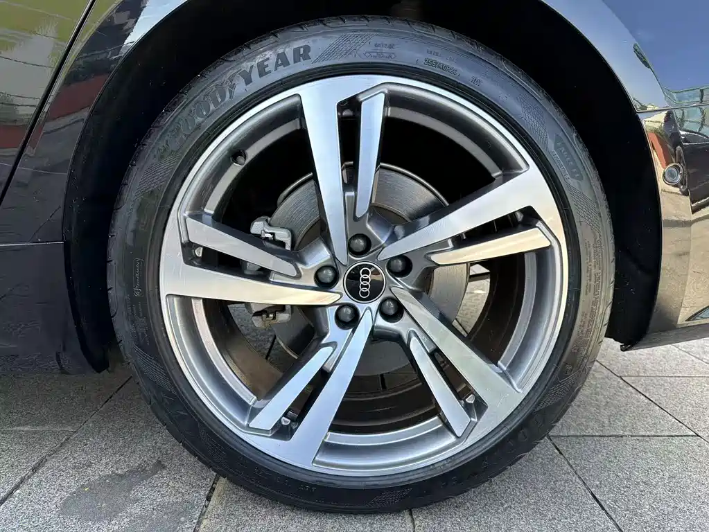 Audi A7L — миниатюра 27
