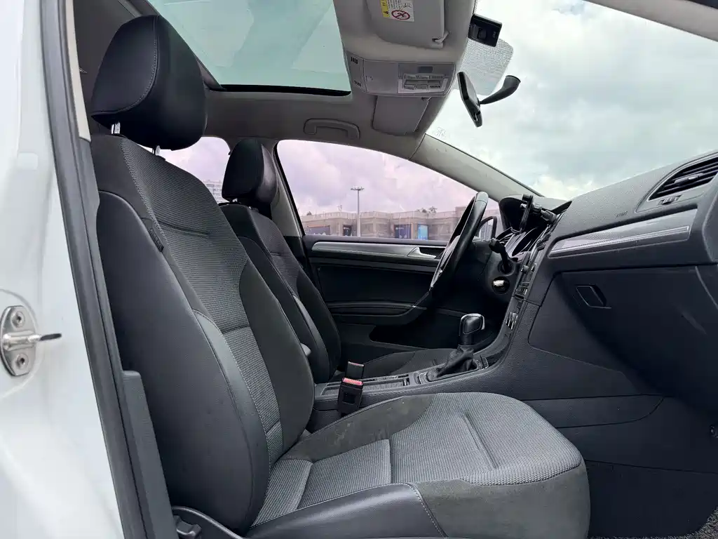 Volkswagen Golf — миниатюра 9