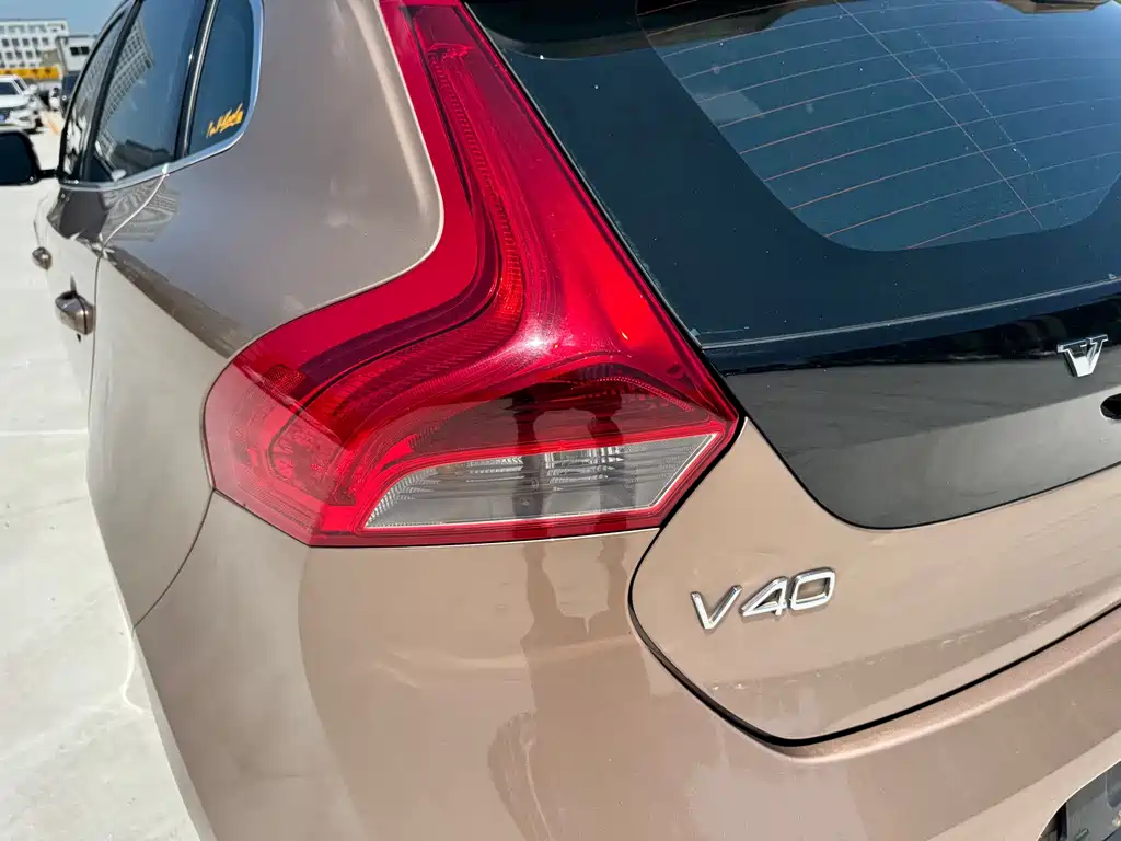 Volvo V40 — миниатюра 18