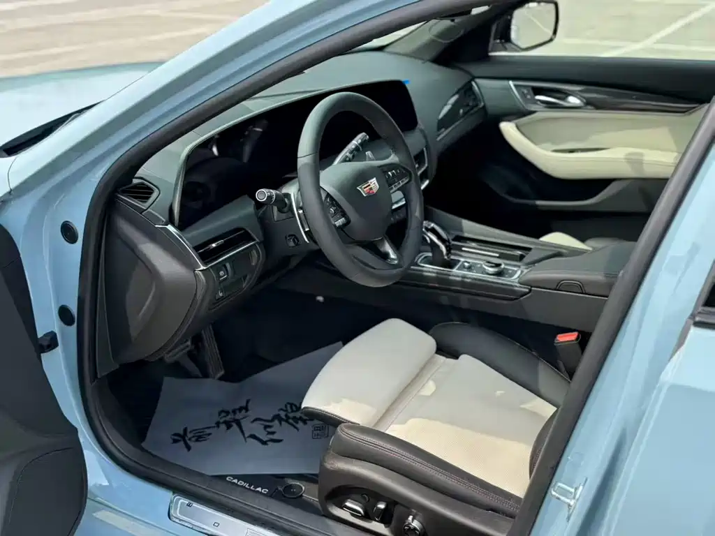 Cadillac CT5 — миниатюра 3