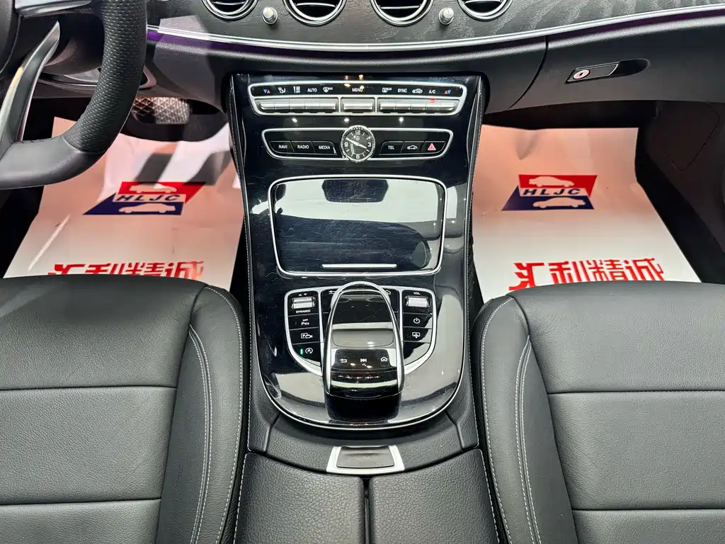 Mercedes-Benz E-Class — миниатюра 12