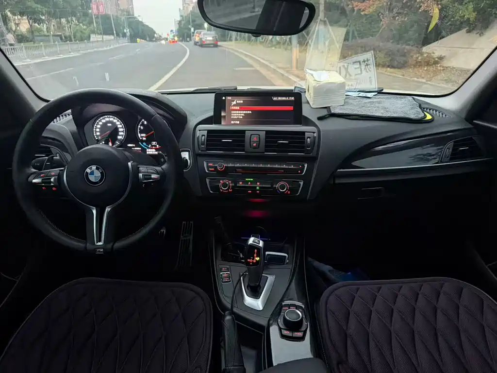 BMW 1 Series (Import) — миниатюра 7
