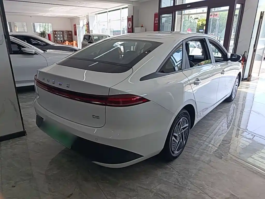 Roewe D6 — миниатюра 7