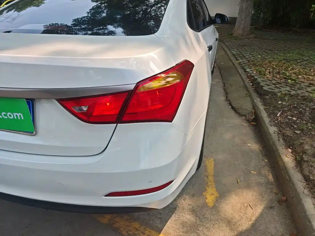 Hyundai Mistra — миниатюра 8