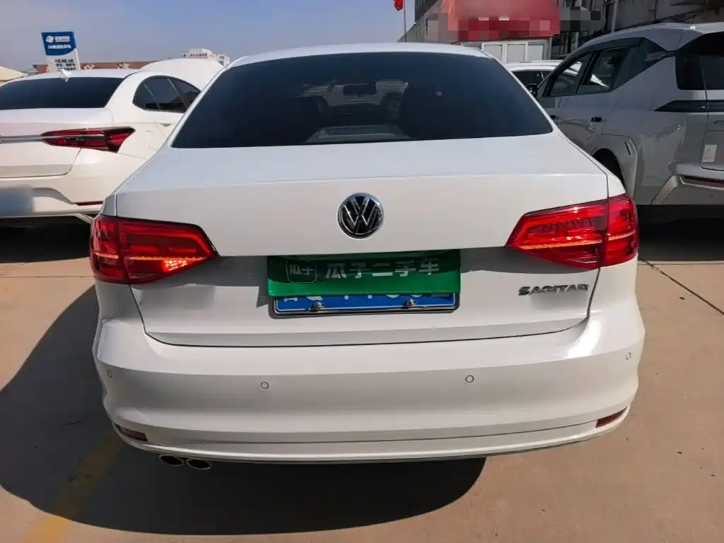 Volkswagen Sagitar — миниатюра 6