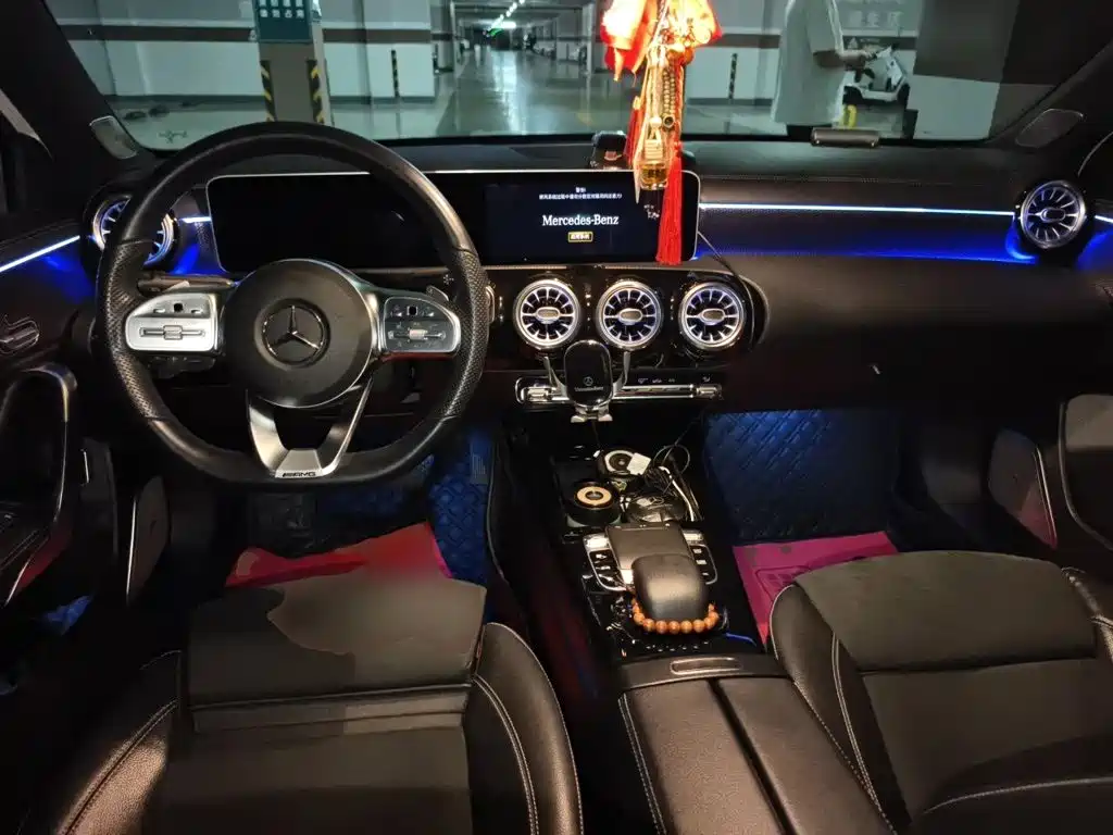 Mercedes-Benz A-Class — миниатюра 10
