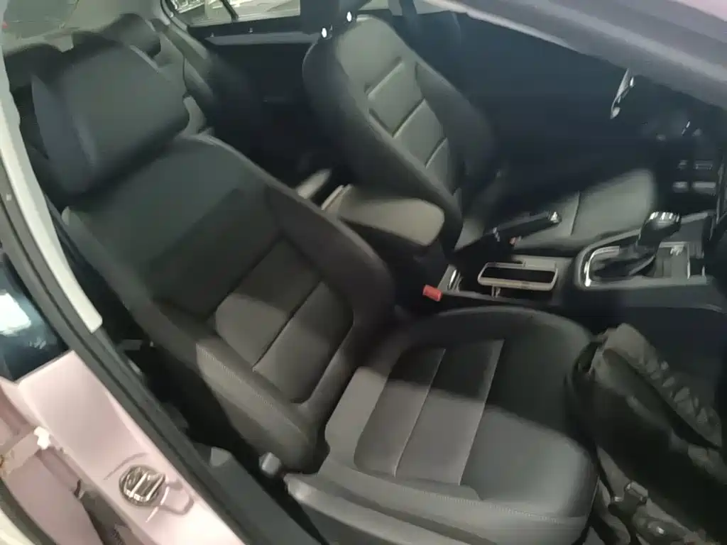 Volkswagen Sagitar — миниатюра 25