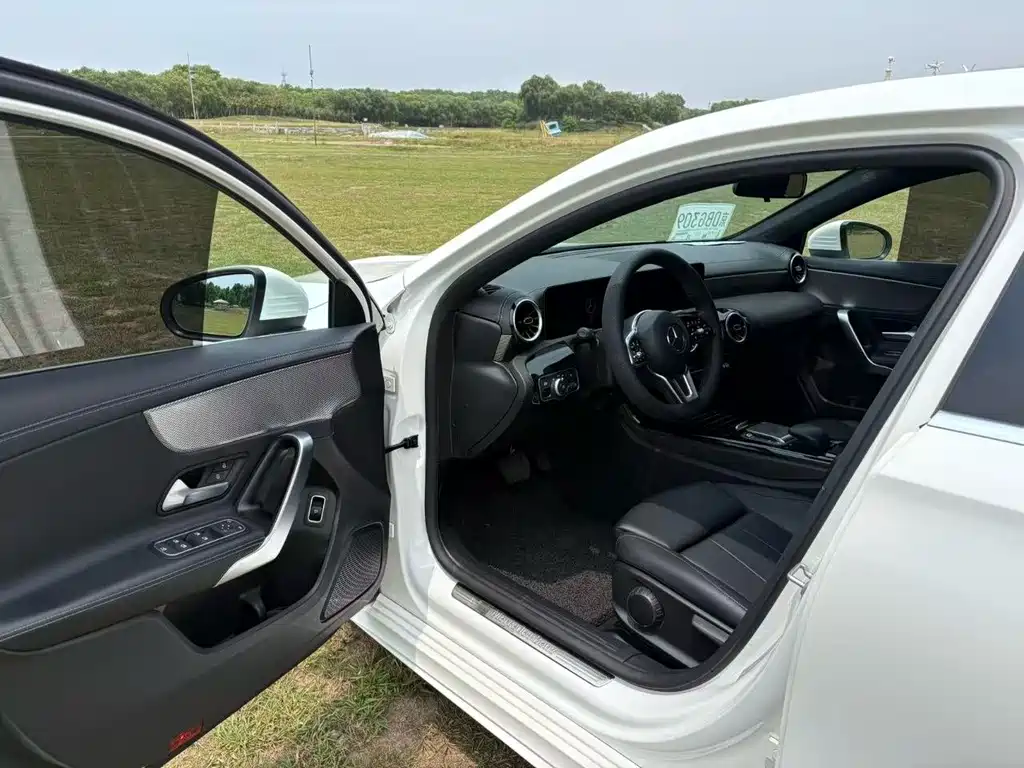 Mercedes-Benz A-Class A 2022 A 180 L Sport