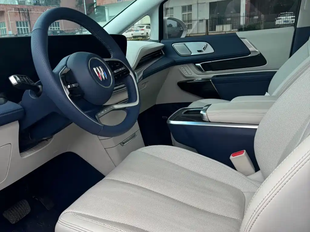 Buick Century 2023 2.0T мест