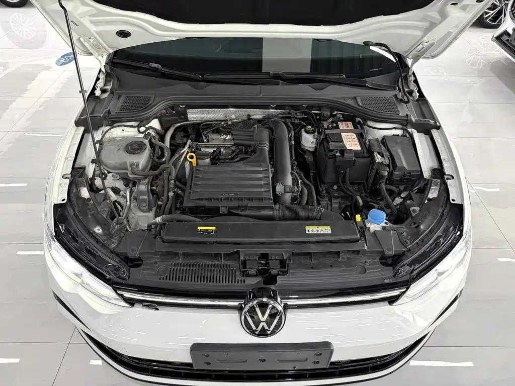 Volkswagen Golf — миниатюра 14