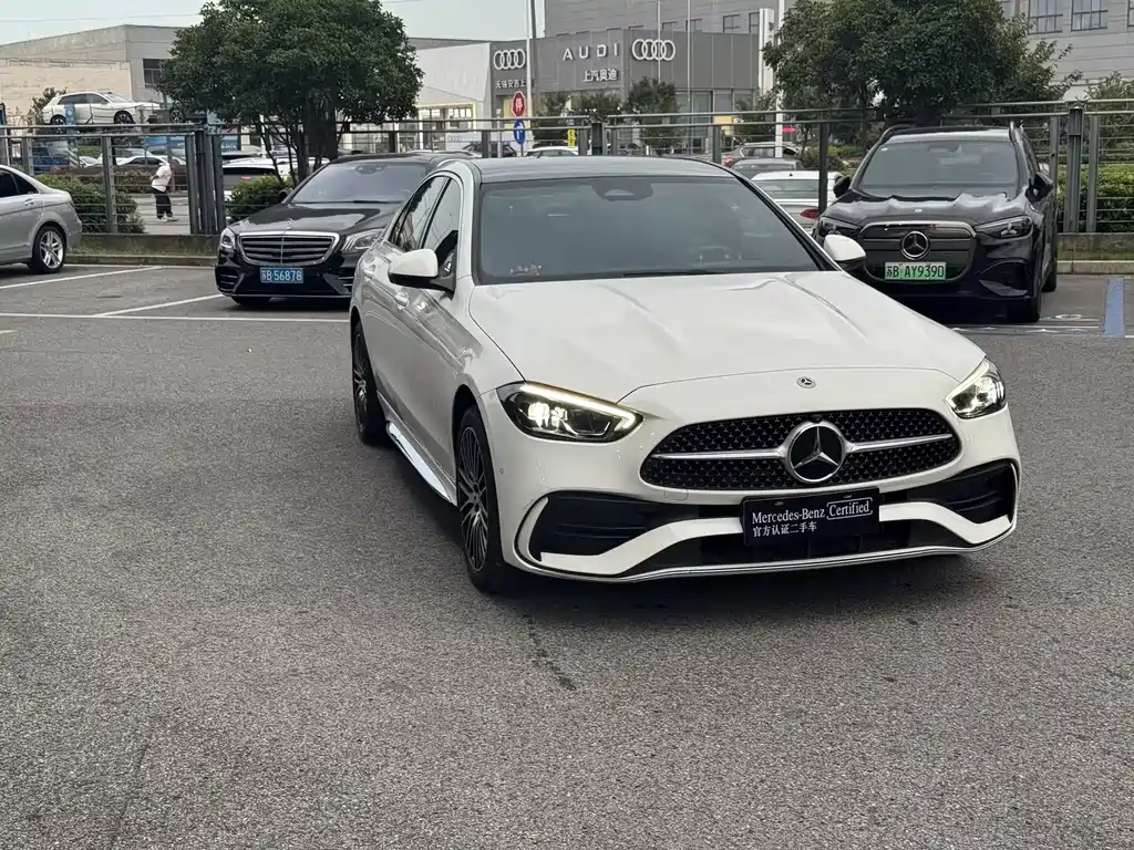 Mercedes-Benz C-Class — миниатюра 3