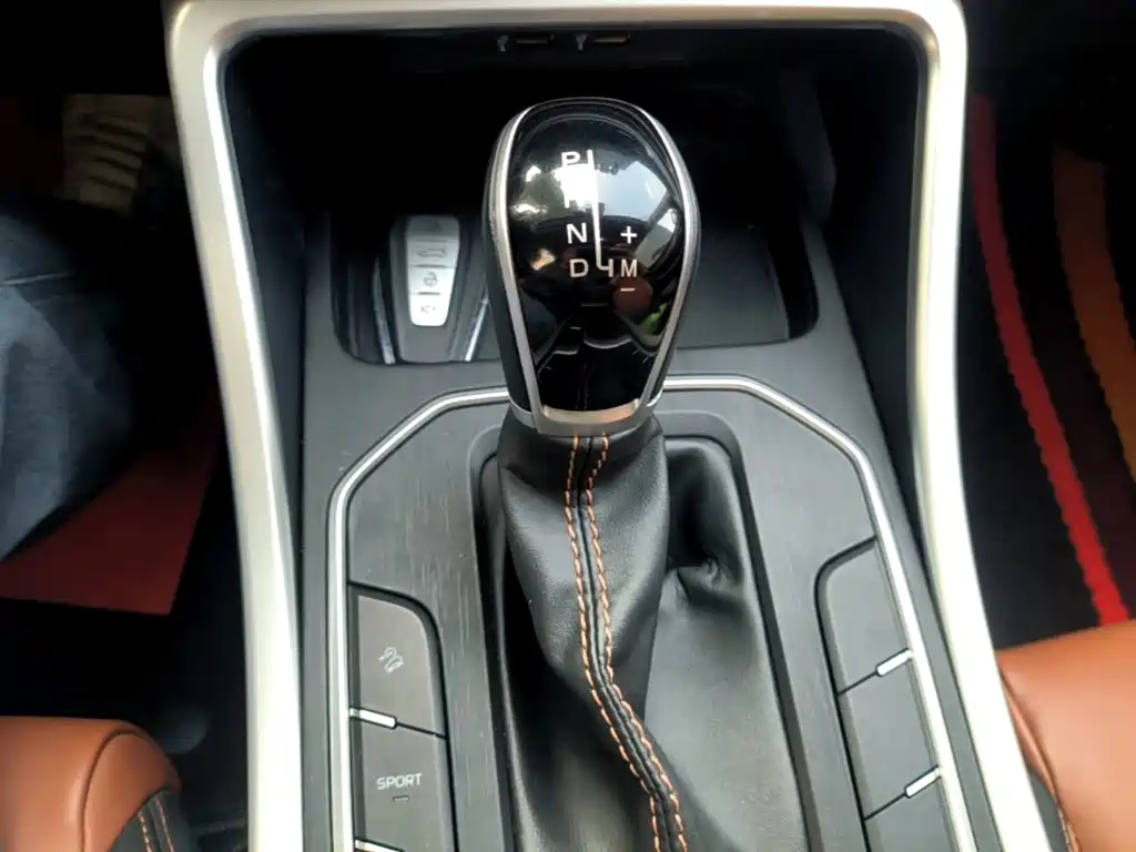 Geely Vision X6 — миниатюра 14