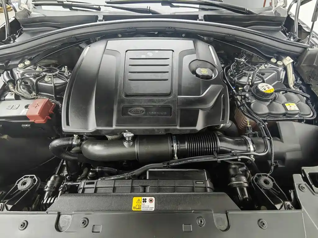 Land Rover Velar — миниатюра 6