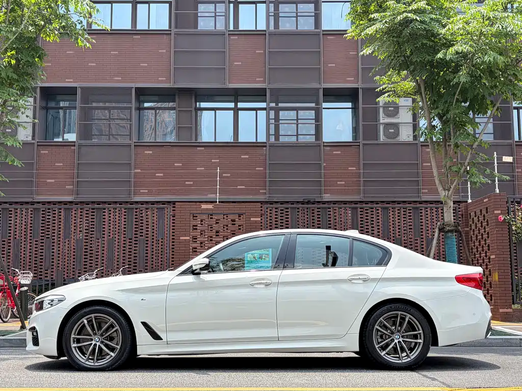 BMW 5 Series 5 2018 525i M Sport