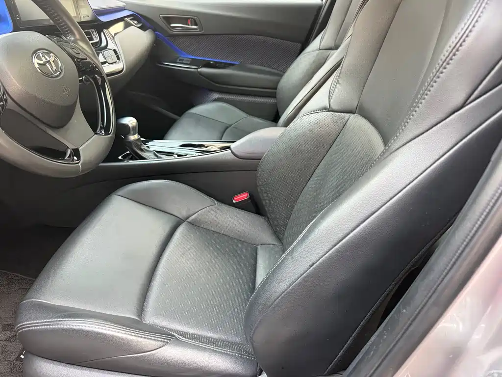 Toyota IZOA — миниатюра 12
