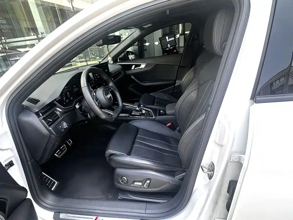 Audi A4L — миниатюра 5