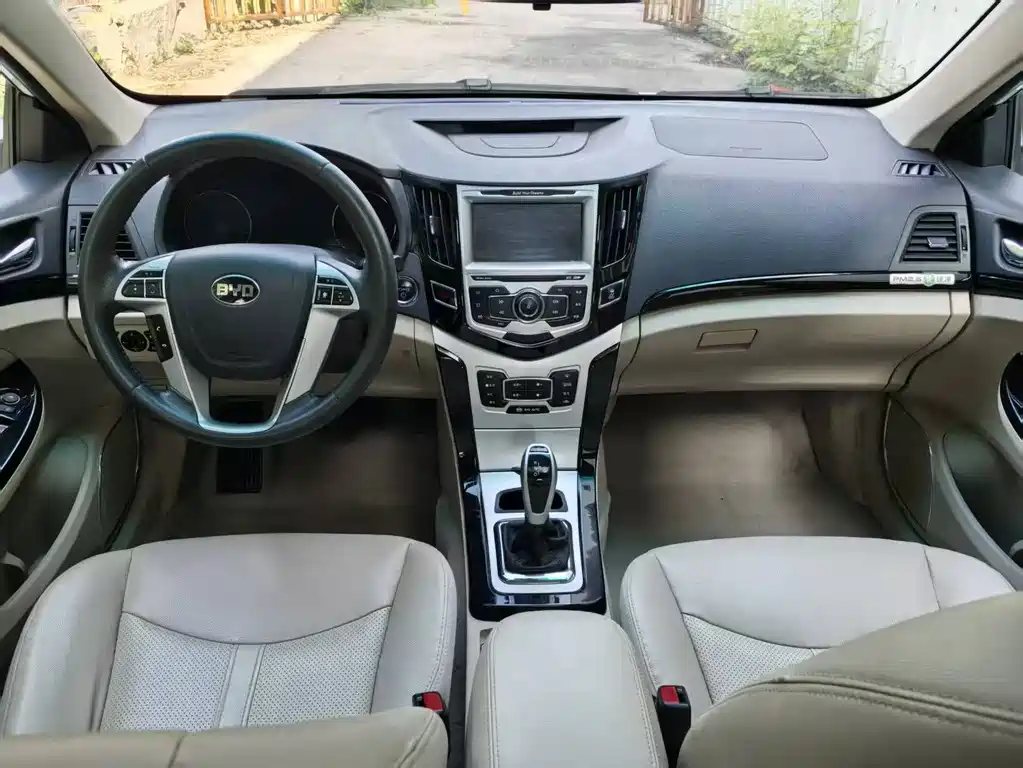 BYD e5 — миниатюра 17