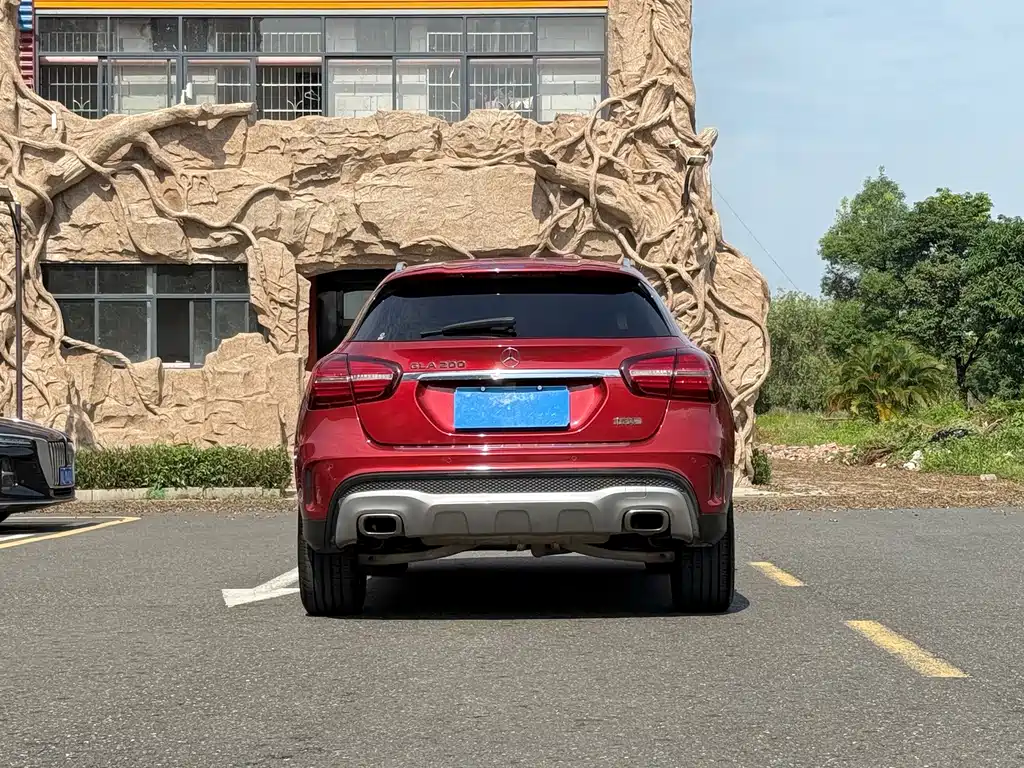 Mercedes-Benz GLA — миниатюра 5