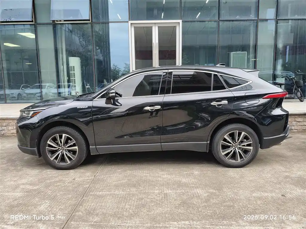 Toyota Harrier — миниатюра 3