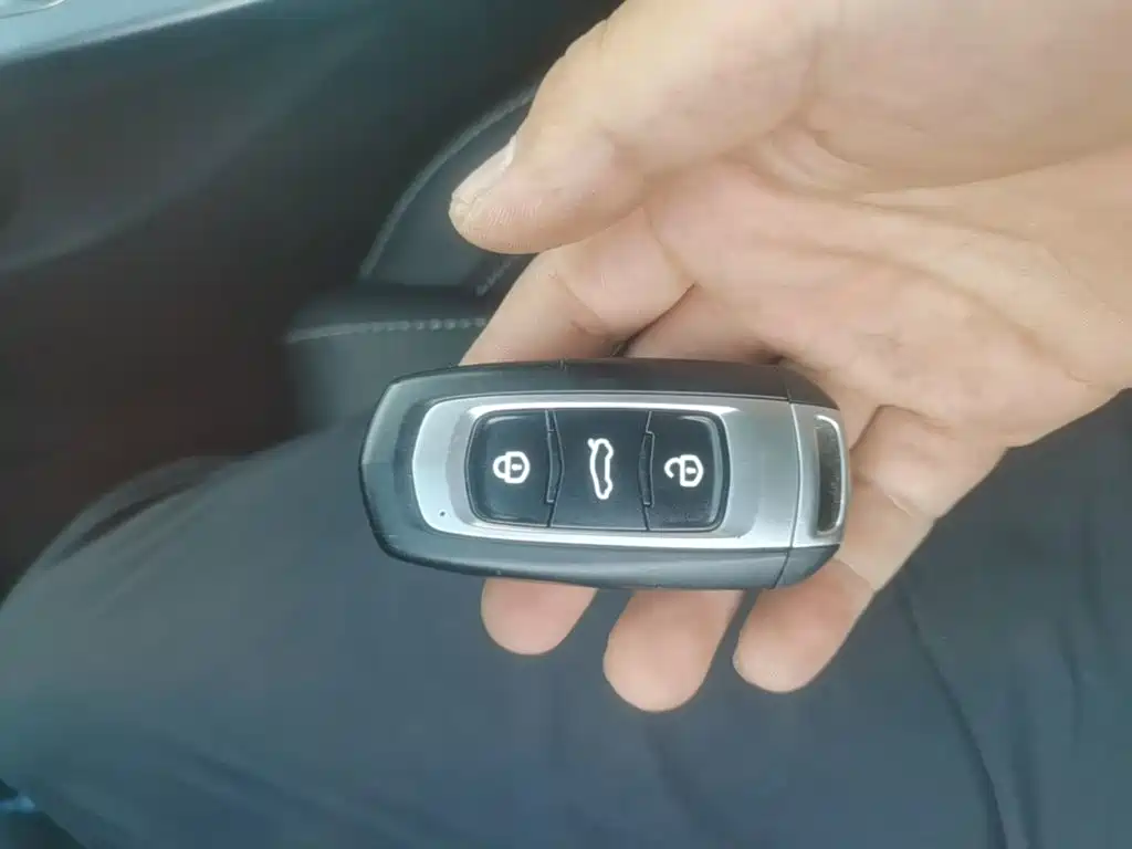 Geely Emgrand — миниатюра 9