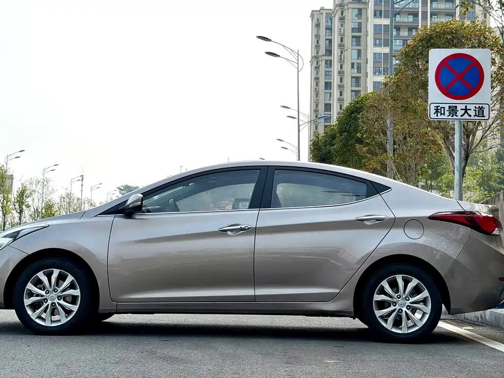 Hyundai Elantra Langdong — миниатюра 28
