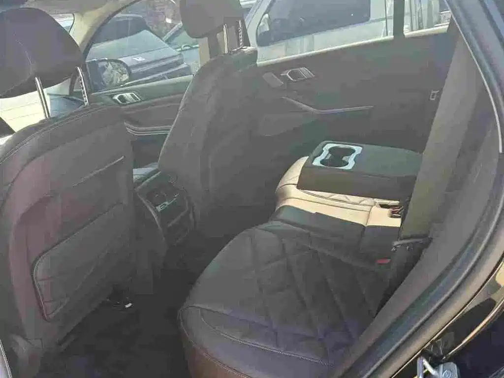 BMW X5 2022 xDrive 30Li Premium M Sport