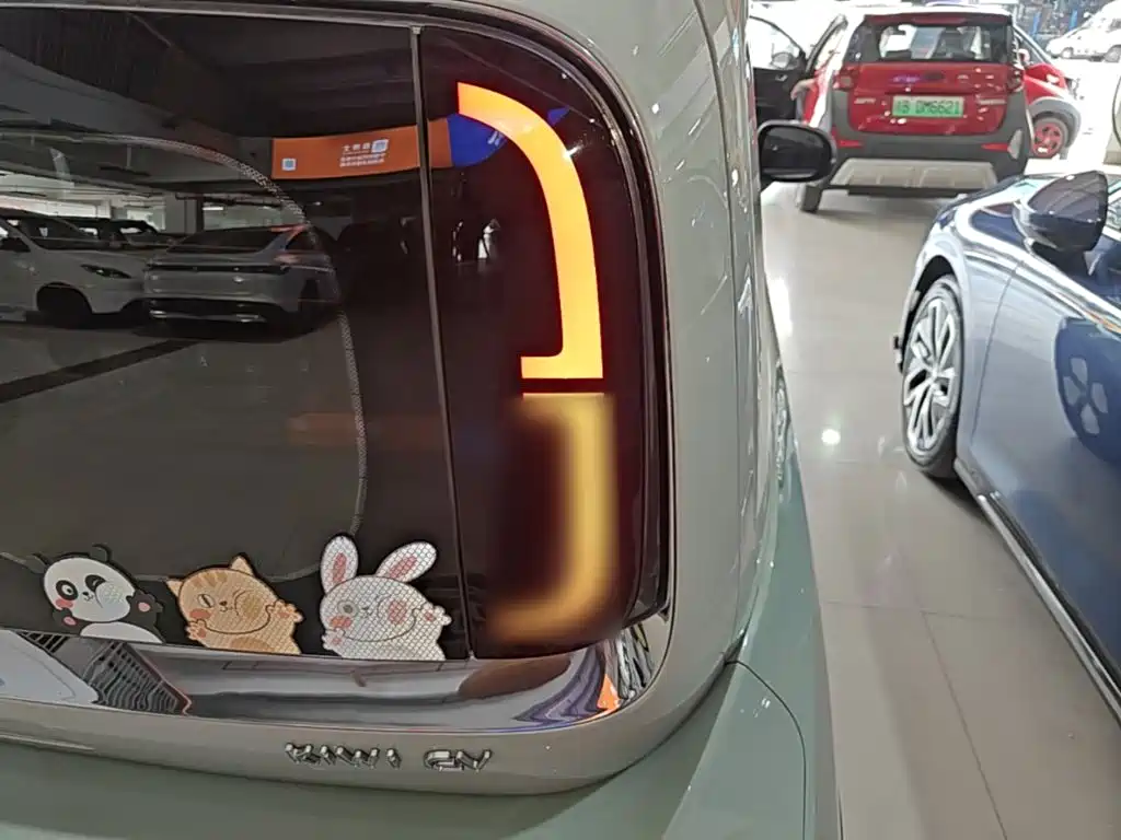Baojun KiWi EV — миниатюра 8