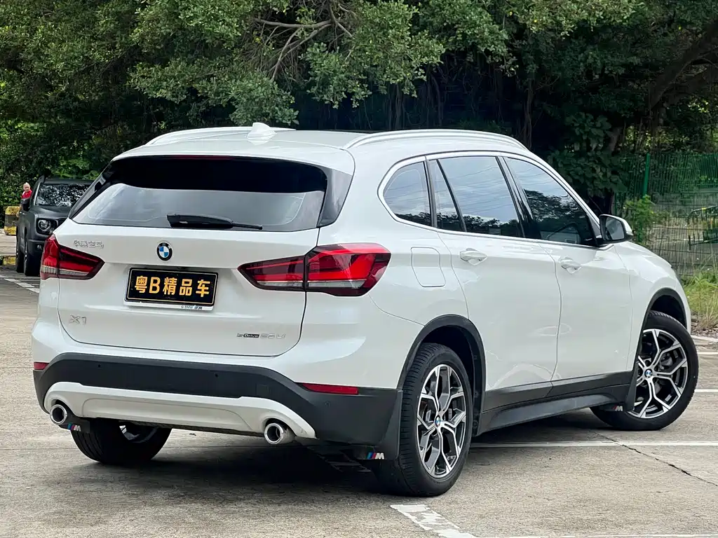BMW X1 2022 sDrive25Li Lead