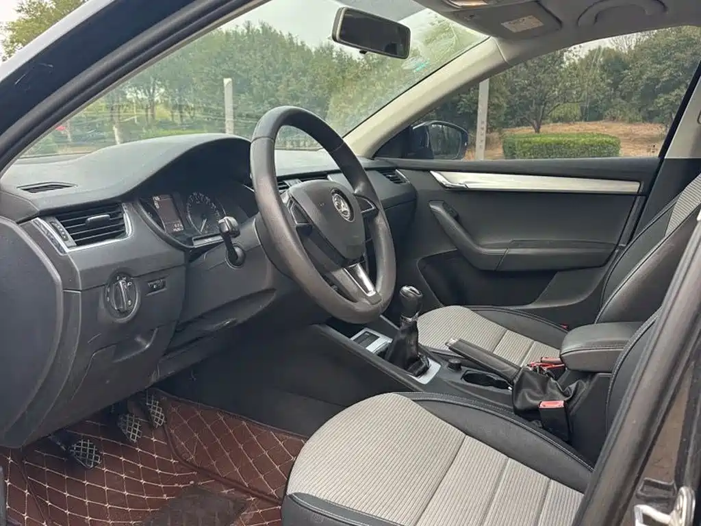 Skoda Octavia — миниатюра 8