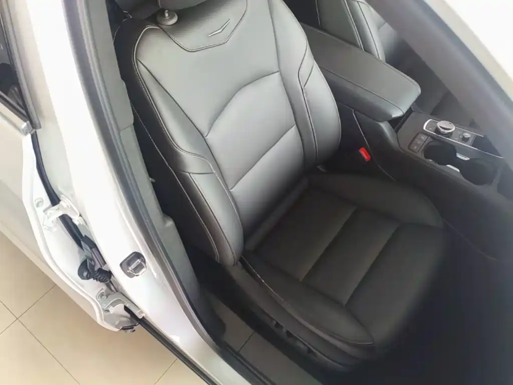 Cadillac XT4 — миниатюра 25