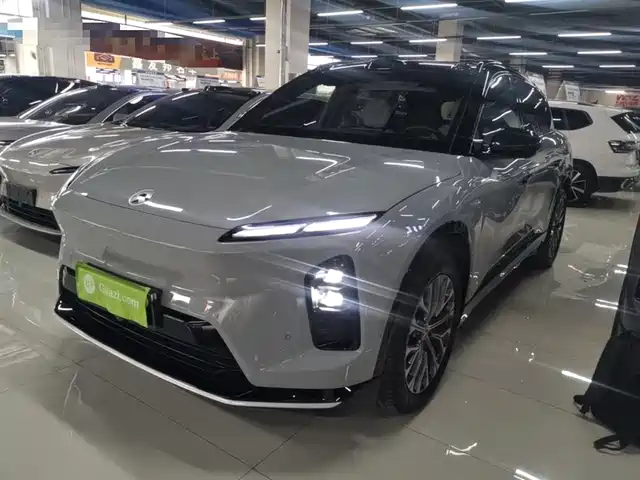 2025 Nio ES6