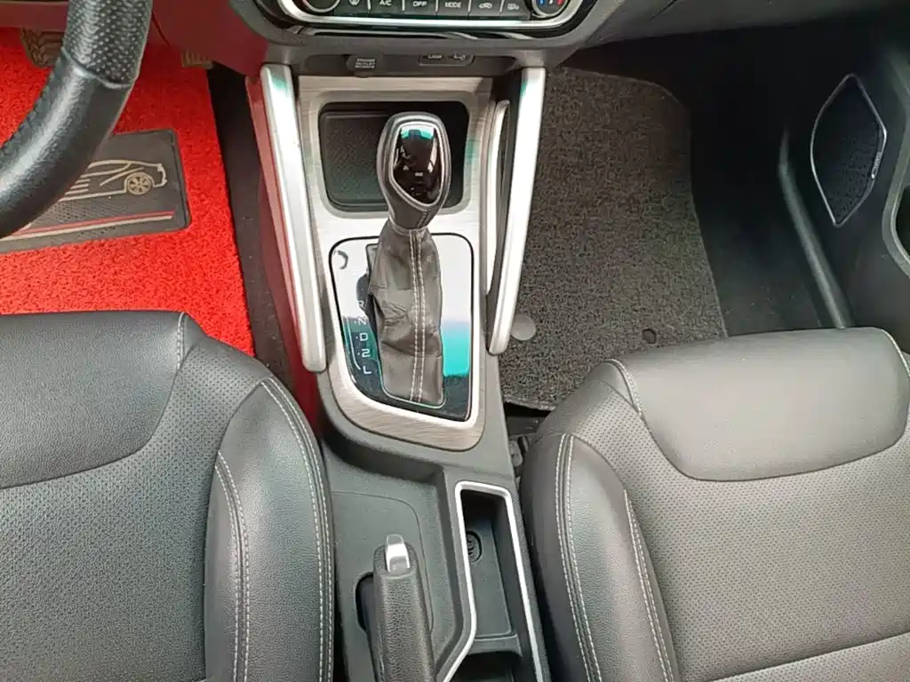Geely Vision X3 — миниатюра 14