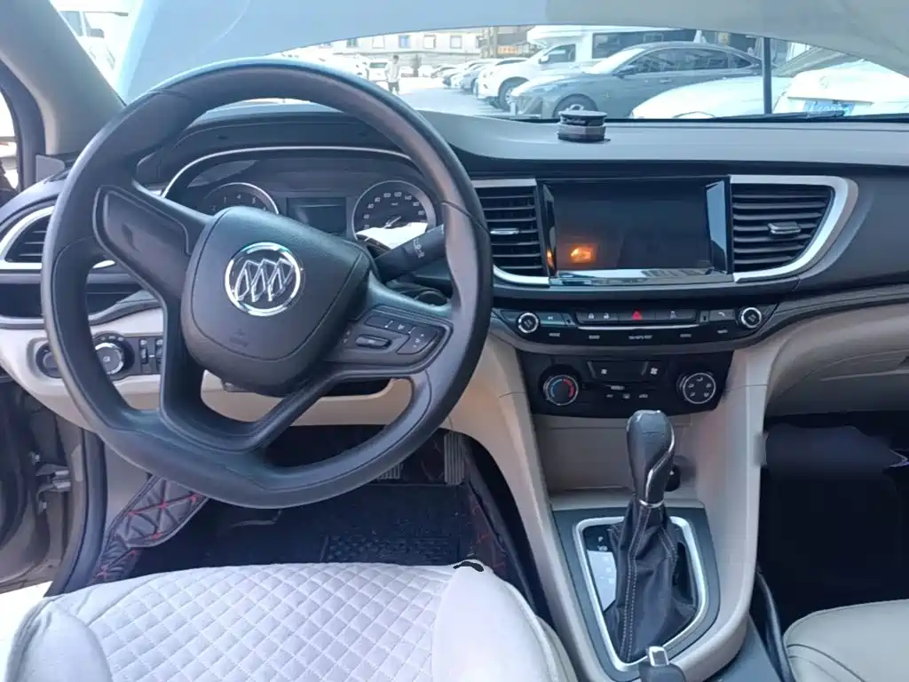 Buick Excelle — миниатюра 10