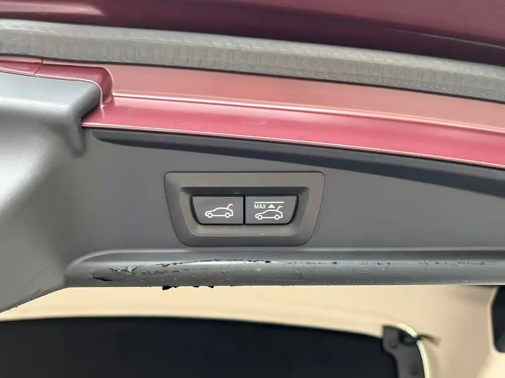 BMW 5 Series GT — миниатюра 17