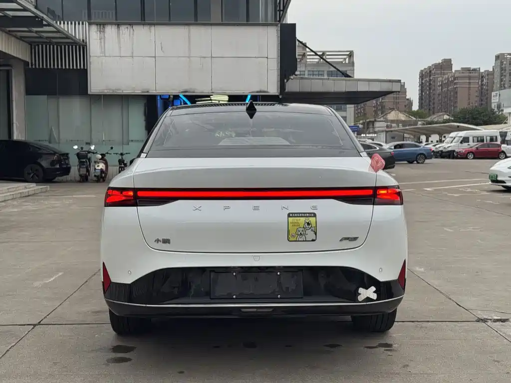 XPeng P5 — миниатюра 18