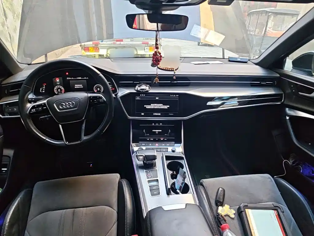 Audi A6L 2021 40 TFSI Luxury