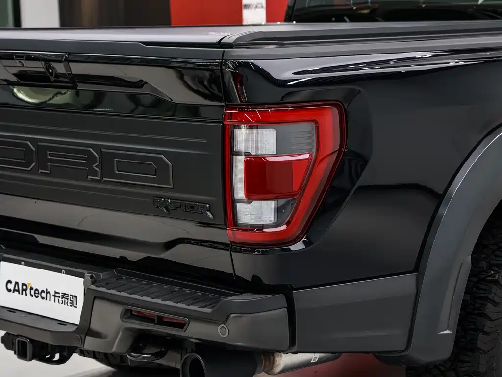 Ford F-150 Raptor — миниатюра 9