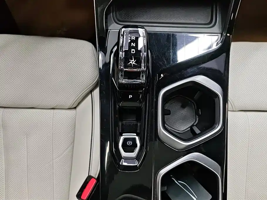 GEELY AUTOMOBILE BOYUE L