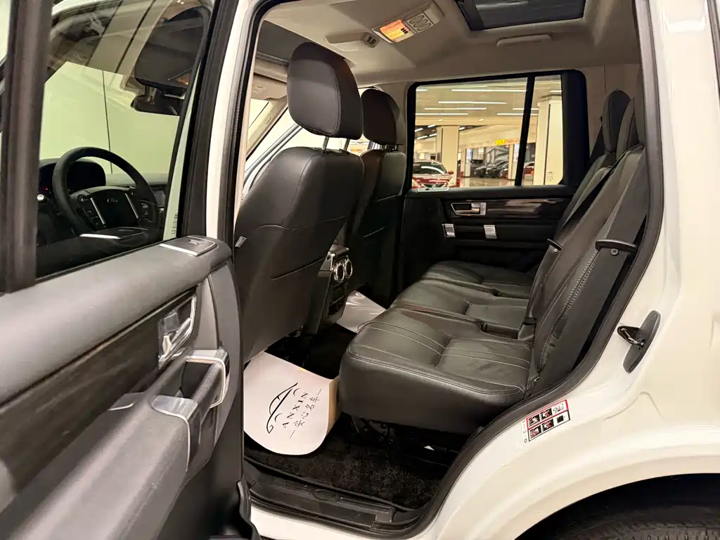 Land Rover Discovery — миниатюра 12