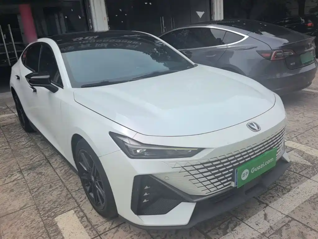 Changan UNI-V — миниатюра 4