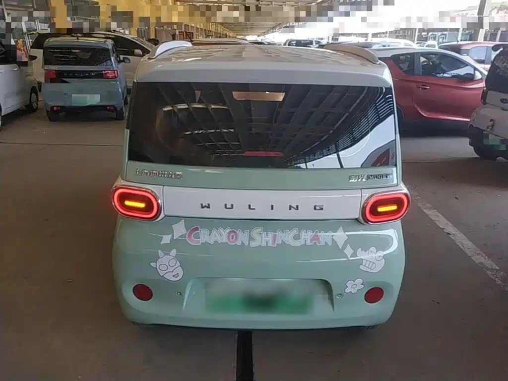 Wuling MINIEV — миниатюра 6
