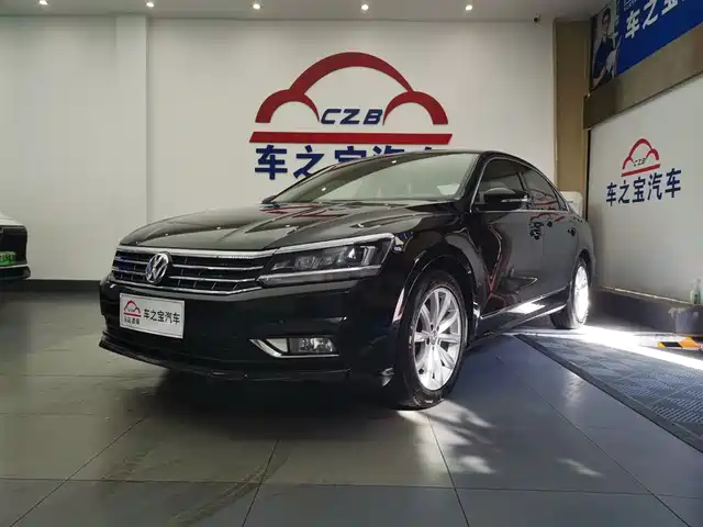 VOLKSWAGEN PASSAT 2018