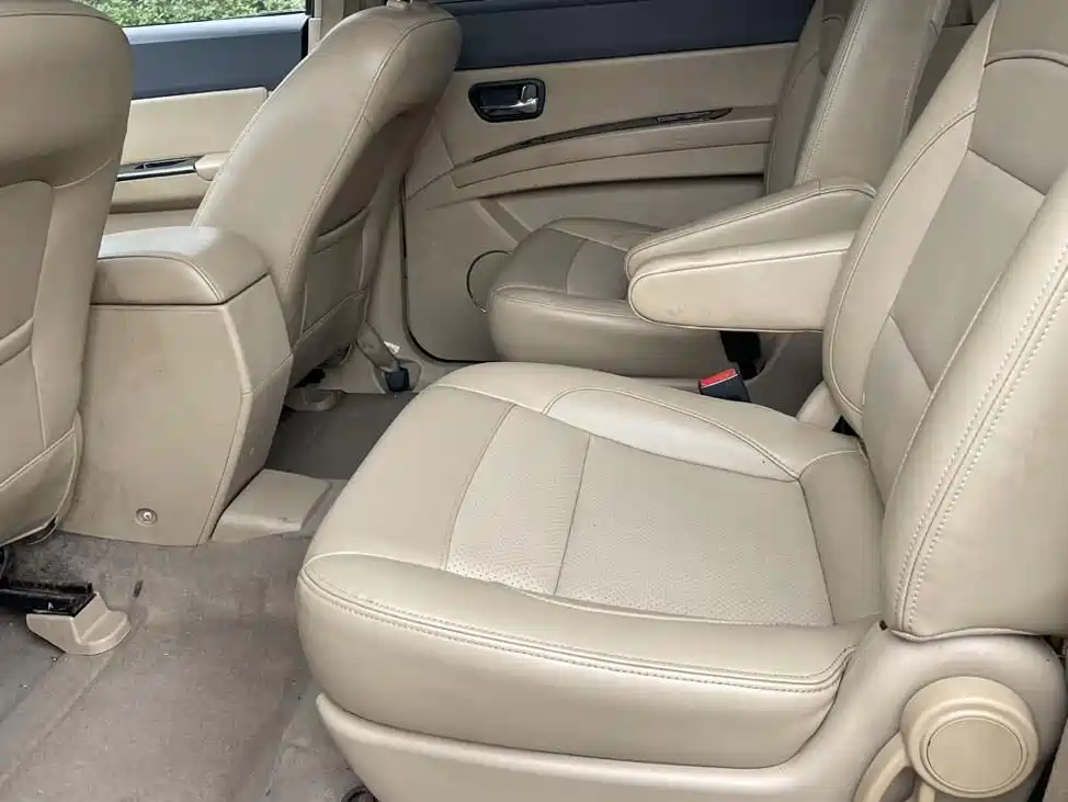 Wuling Hongguang — миниатюра 5