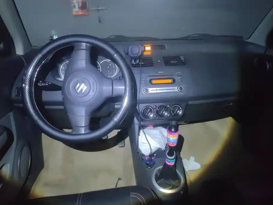 Suzuki Swift — миниатюра 12